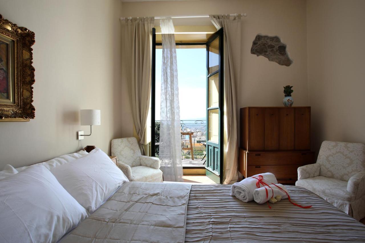 Greek Theater - Sea View Apartment Taormina Eksteriør bilde
